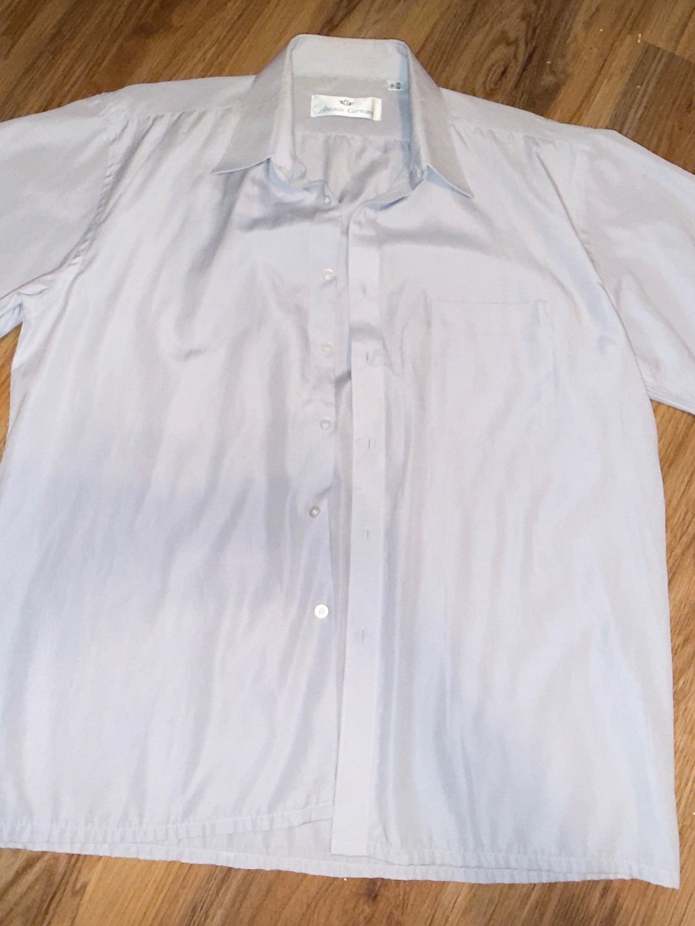Men's Light Blue Casual Button-Down Shirt with Chest Pocket